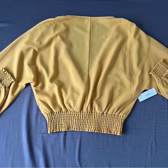 Aritzia Wilfred Reign Blouse Cairo Gold Size Small NWT - Picture 8 of 9